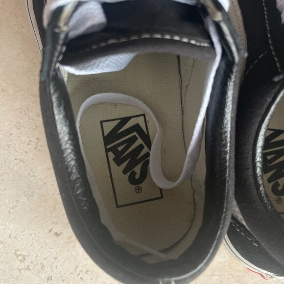 VANS Off The Wall Old Skool Black w White Stripe Size: Unisex Women 6.0 Men 4.5 - Picture 5 of 5